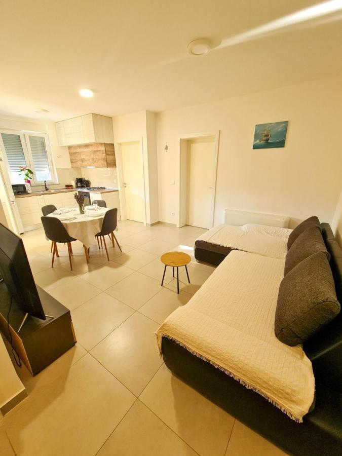Leon Apartment Senj  Ngoại thất bức ảnh